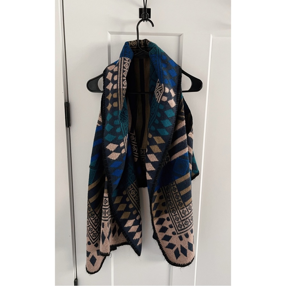 Women’s Shawl Wrap, Blue Tribal Print